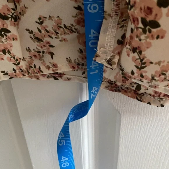 High Waisted Floral Skirt - Picture 3 of 5